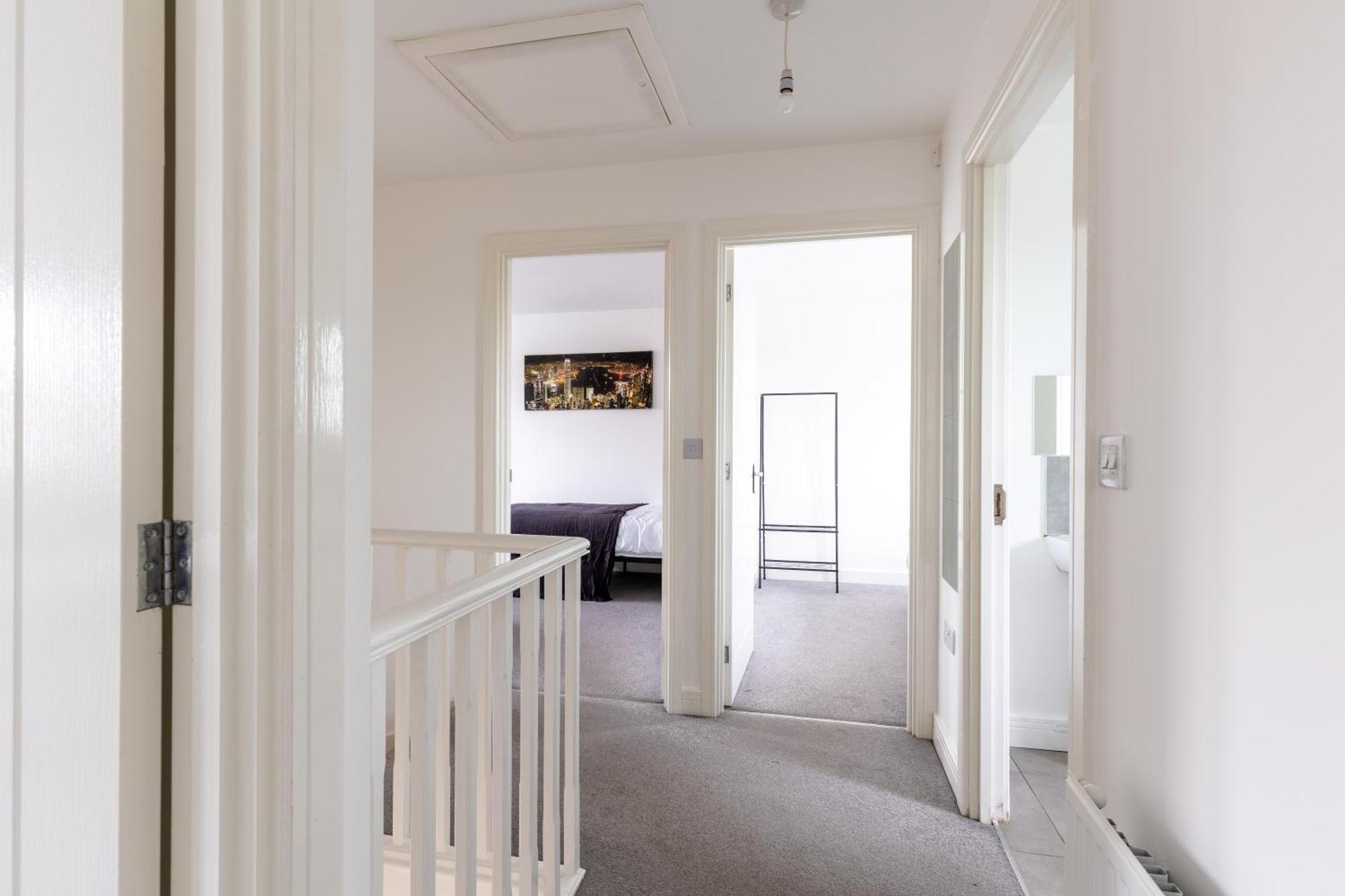 Spacious 4-Bedroom Home Near City Centre With Parking Nottingham Exterior foto