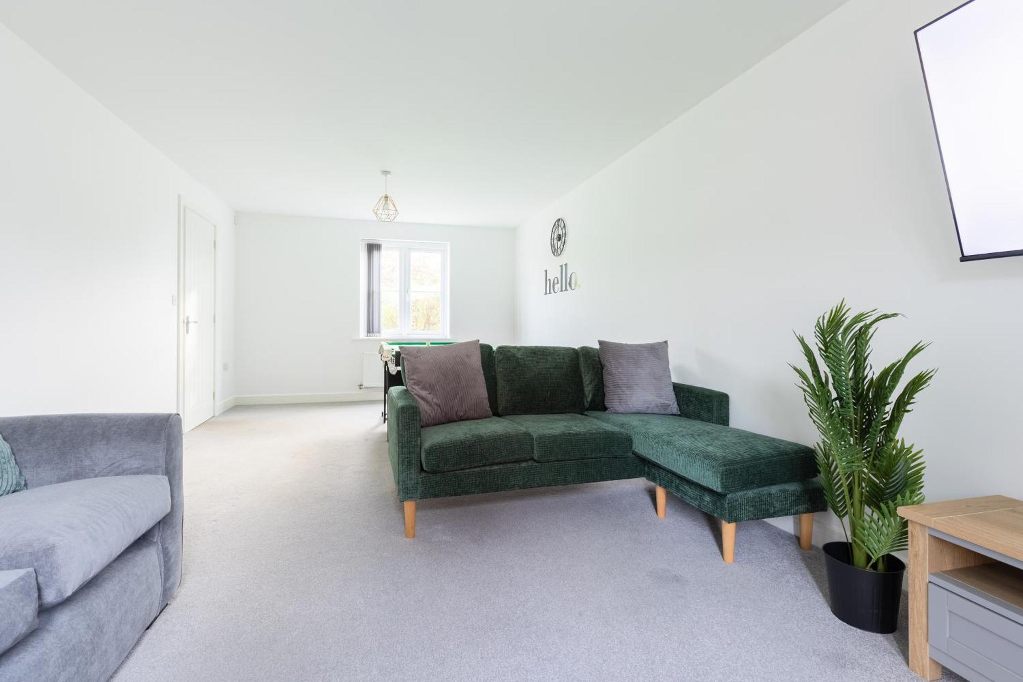 Spacious 4-Bedroom Home Near City Centre With Parking Nottingham Exterior foto